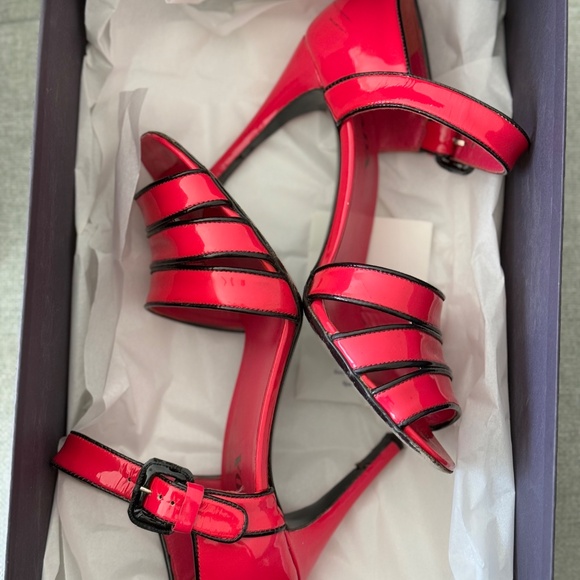 Prada Vernice Border Pink / Black Patent Leather Heels Size 5.5 - Picture 2 of 5